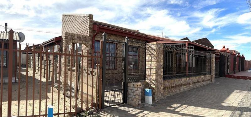 4 Bedroom Property for Sale in Rocklands Free State